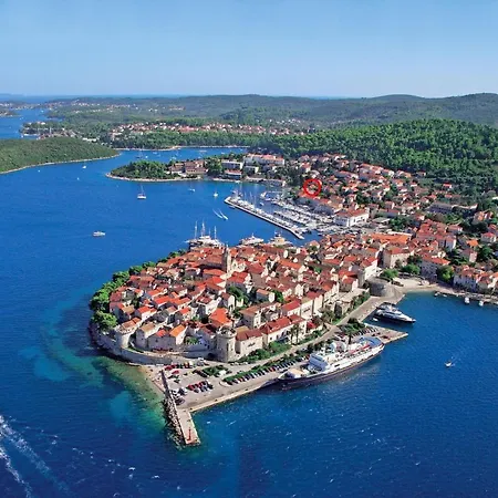 S1 - Just 50m From The With Sea View