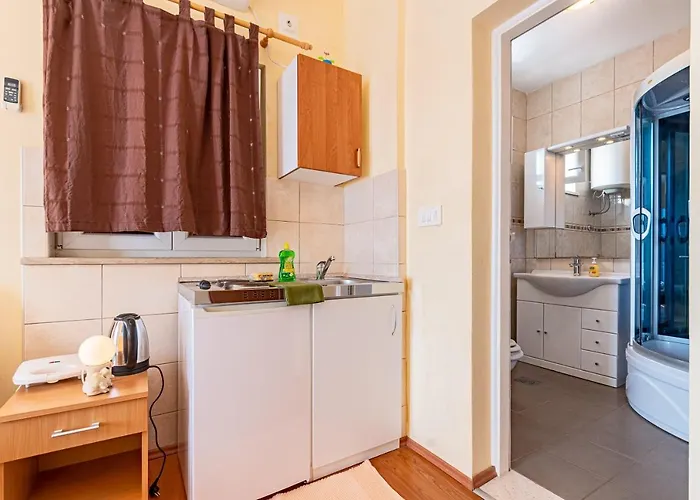 S1 - Just 50m From The With Sea View *