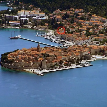 S 1 - Just 50m From The With Sea View Apartamento Korčula