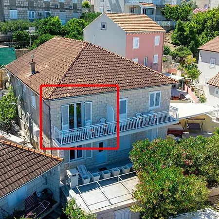 S 1 - Just 50m From The With Sea View *