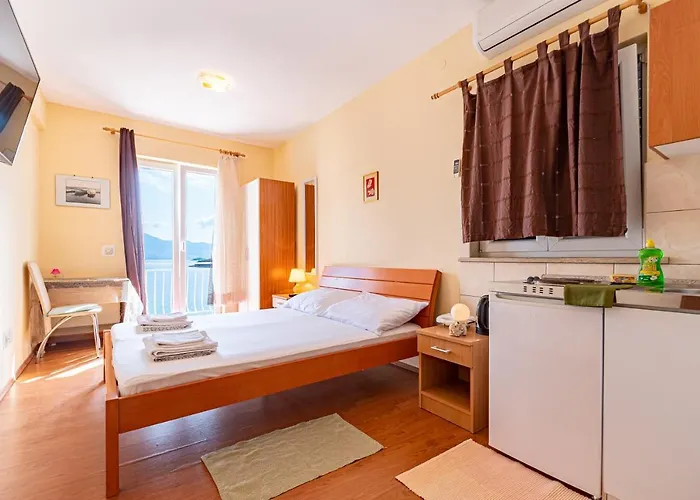 Apartment S1 - Just 50m From The With Sea View *